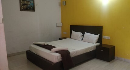 Sand Castle | Homestay Near The Beach Room Type - Deluxe Room 