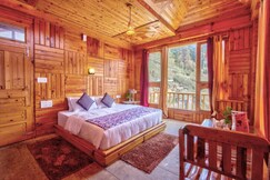 Kothiwal Cottage |6BR| Luxe,Premium&Dorm| Shoja-Jibhi By Homeyhuts