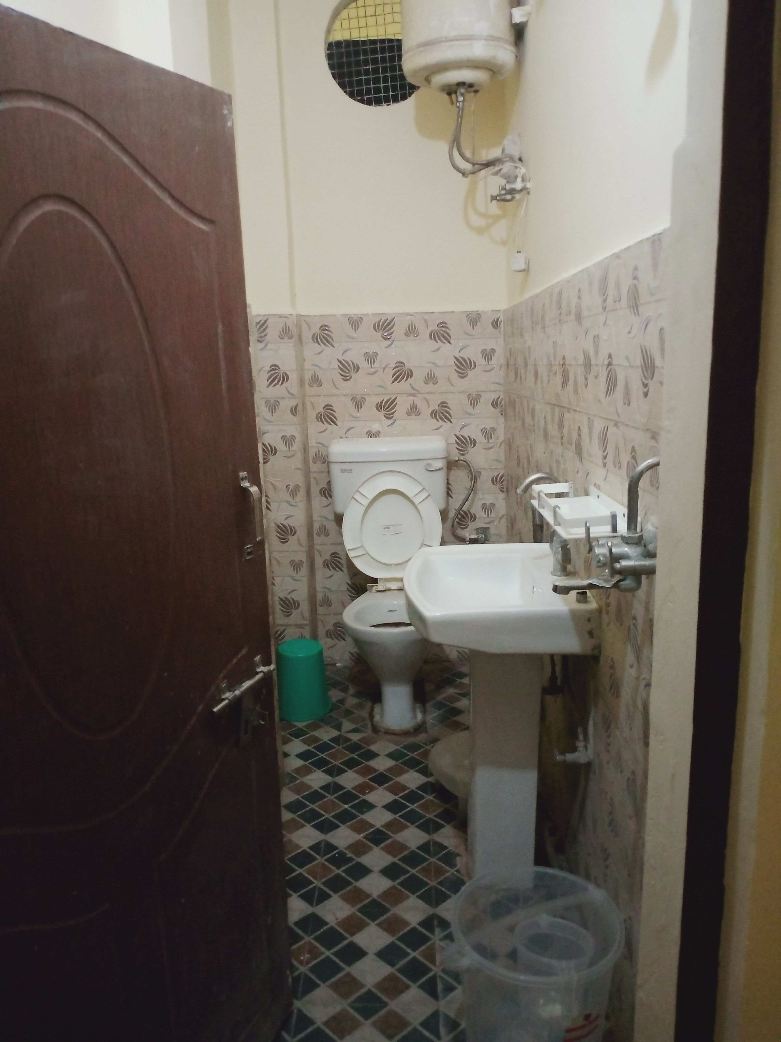 Suhana homestay - Tap to explore photos