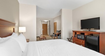 Best Western Plus Executive Hotel & Suites Room Type - 1 King Bed, Non-Smoking, Oversized Room, Pillowtop Bed, Sofabed, Microwave And Refrigerator, High Sp Best Western Plus Executive Hotel & Suites Room Type - 1 King Bed, Non-Smoking, Oversized Room, Pillowtop Bed, Sofabed, Microwave And Refrigerator, High Sp