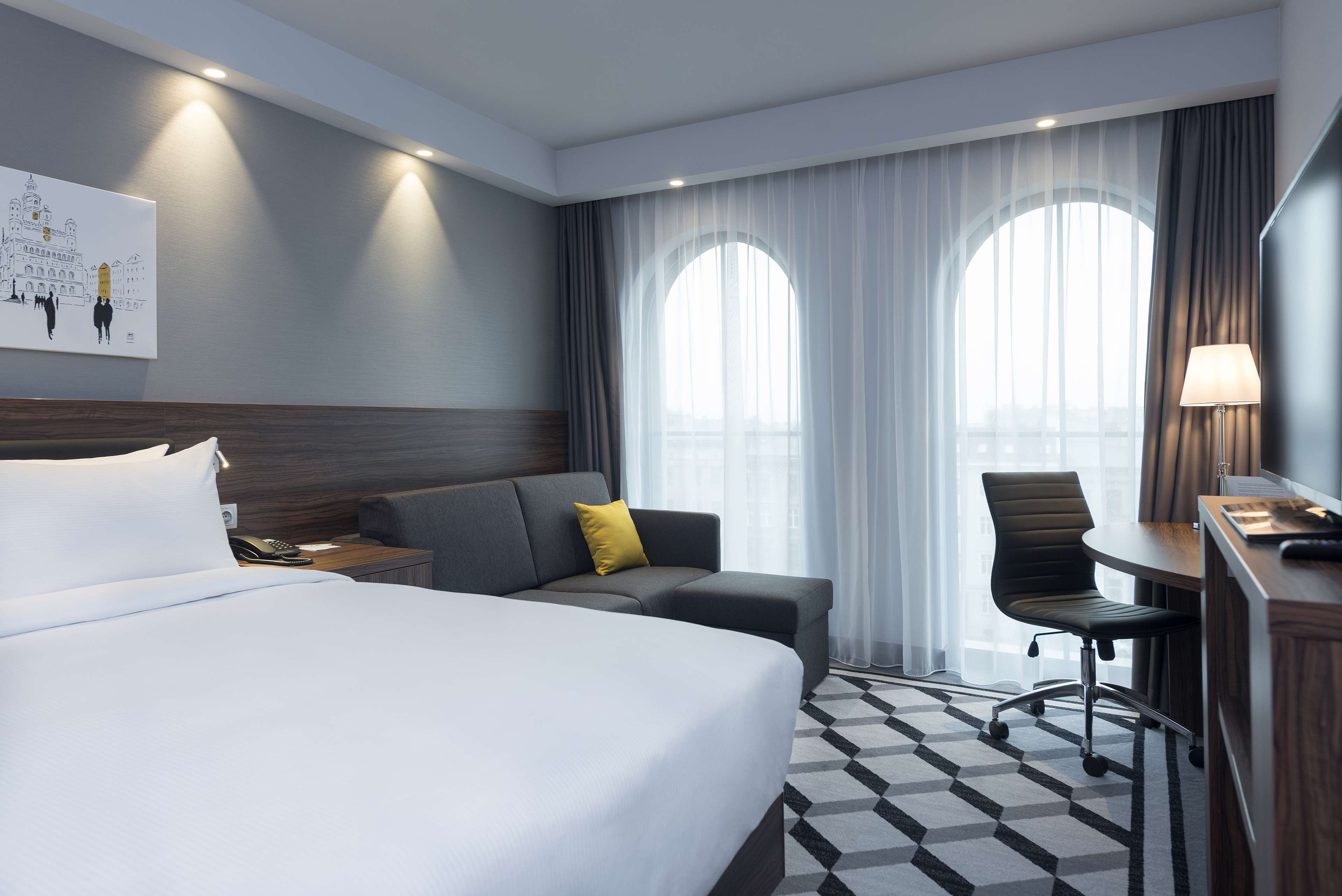 Hampton by Hilton Poznan Old Town - Tap to explore photos