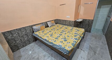 Baba Dhani Nishad Room Type - Standard Room (Non-AC)
