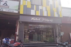 HOTEL NIKUNJ