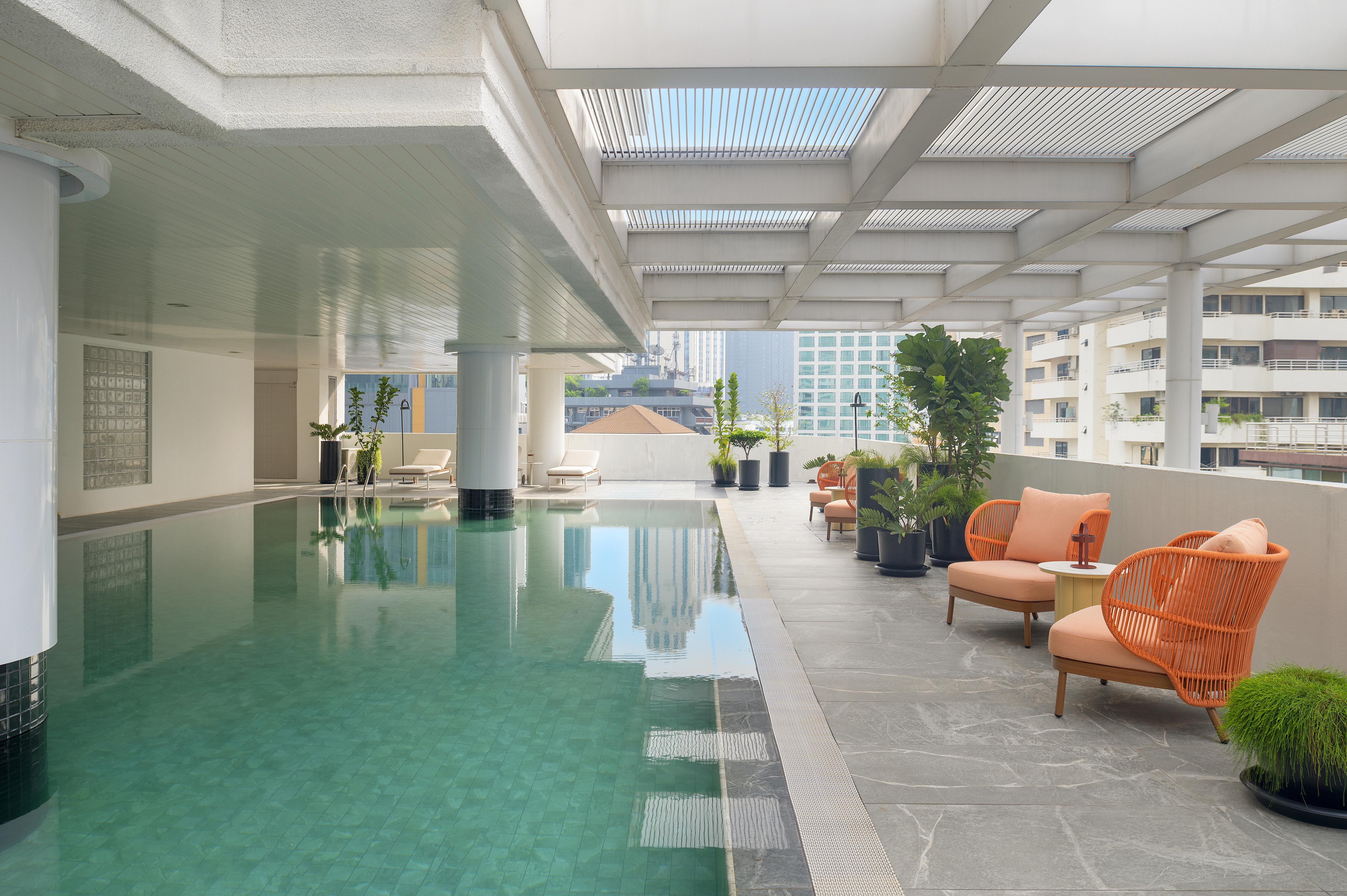 Parkroyal Suites Bangkok - Tap to explore photos