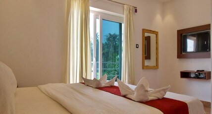 Golden Rice Room Type - Deluxe Double Room
