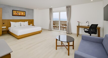 D Square Statue of Unity Kevadia, a member of Radisson Individuals Room Type - Family Suite