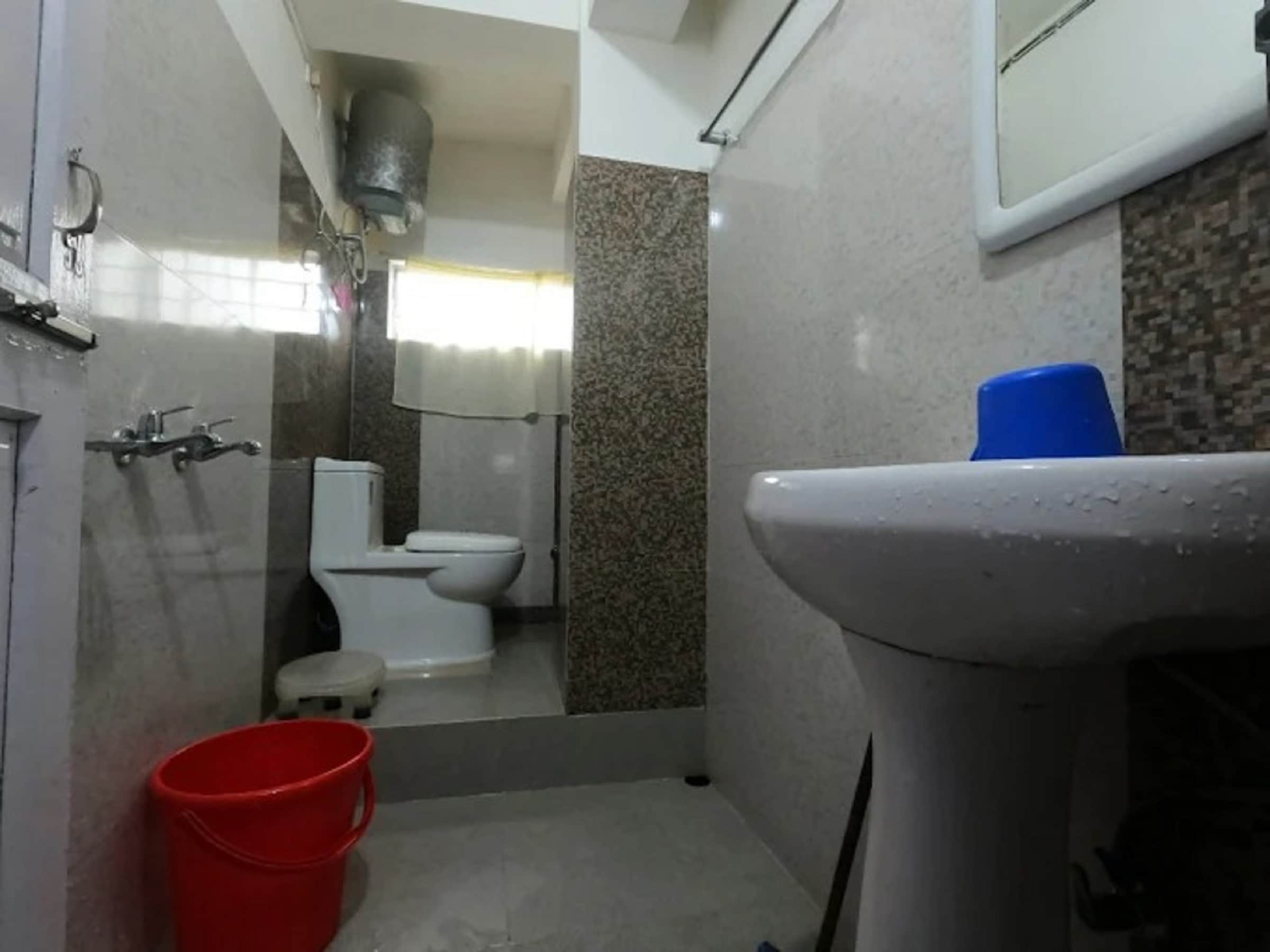 Salena Homestay - Tap to explore photos