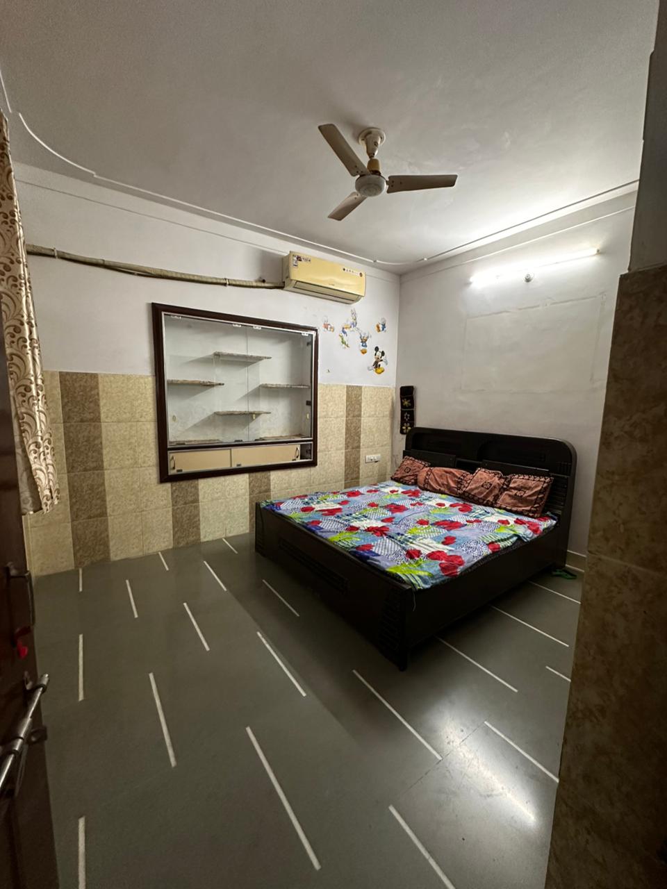 Heritage Style Family Home with Parking Udaipur - Tap to explore photos
