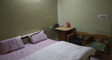 Hotel Atithi Palace Room Type - Double Bed Non AC