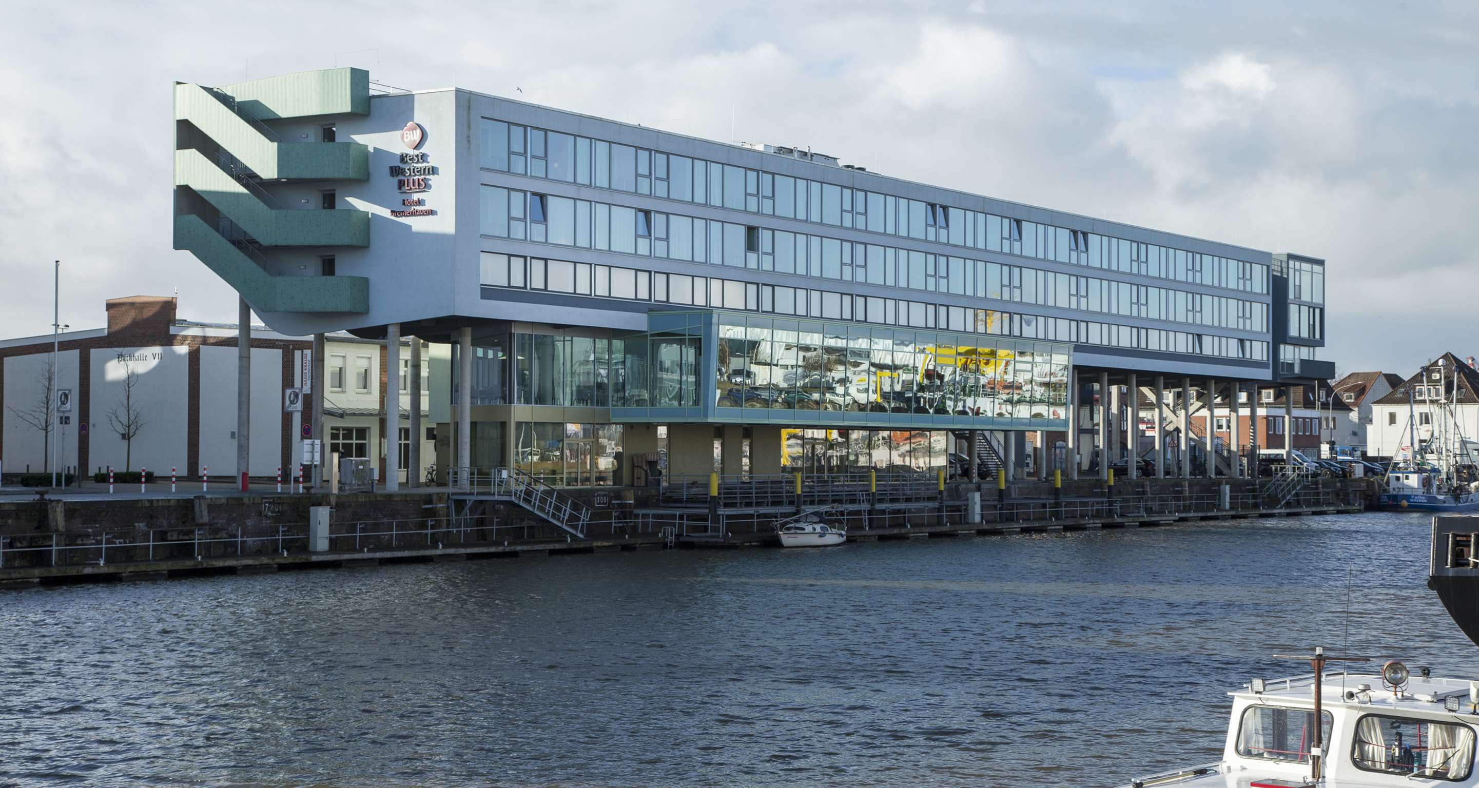 Best Western Plus Hotel Bremerhaven - Tap to explore photos