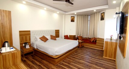 Hotel Park Residency Room Type - Super Deluxe Room ( Snow Peaks View)