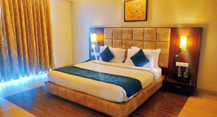 Aakar Lords Inn - Pure Veg Room Type - Suite Room