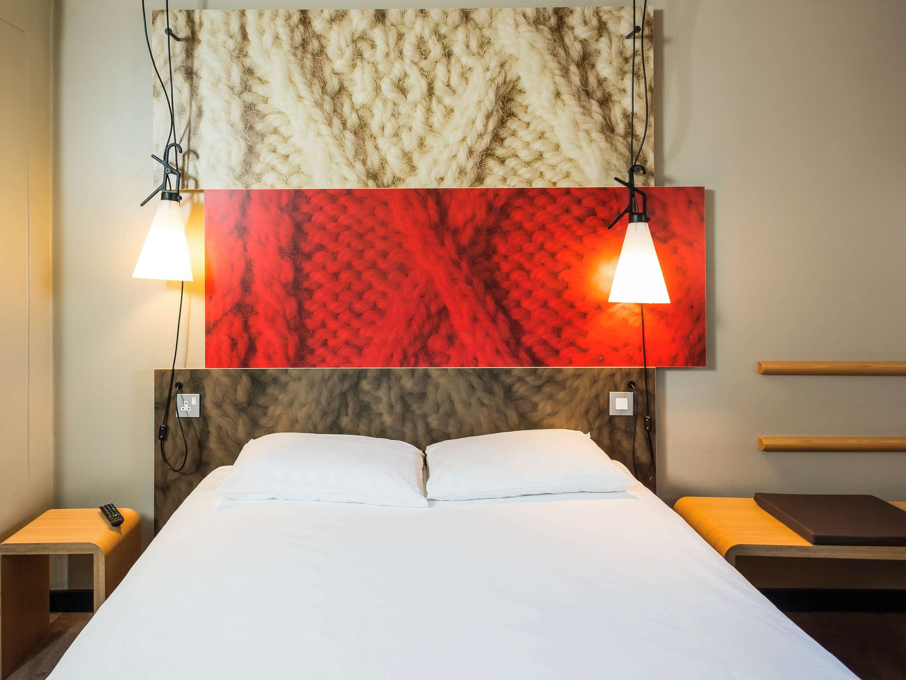 ibis Birmingham Bordesley Circus - Tap to explore photos