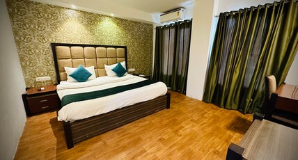 Hotel Park Residency - Spa and Bar Room Type - Premium Double Room
