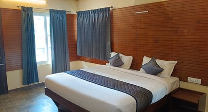 MISTY VALLEY INN Room Type - DELUXE DOUBLE