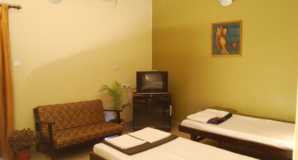 Boulevard Hotel Room Type - A/c deluxe room