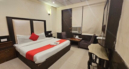 Hotel City Paradise Room Type - Deluxe room