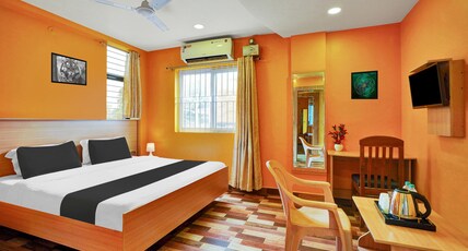 Collection O Kushal Nagar Near KSRTC Bus Stand Formerly RR Residency Room Type - Deluxe