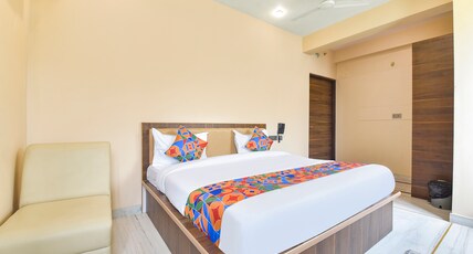 FabHotel Pearl Square Room Type - Deluxe Room