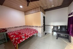 Jankar Niwas Matheran