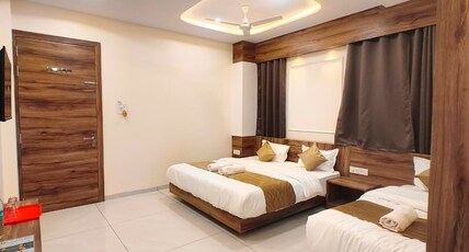 Hotel Vistara Room Type - Deluxe Triple Room