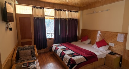 Agram Hotel Room Type - Super Deluxe Room