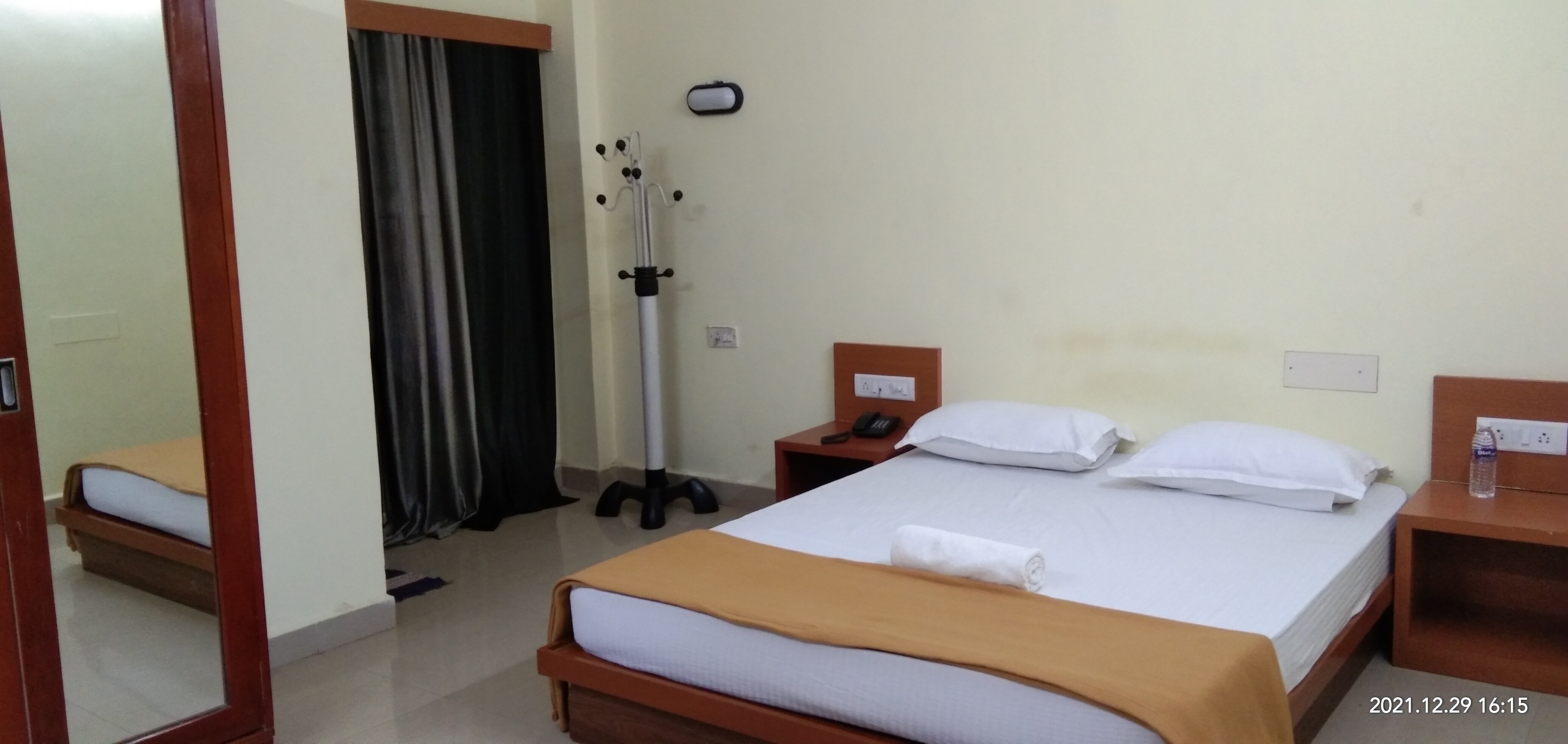 PARK RESIDENCY - Tap to explore photos