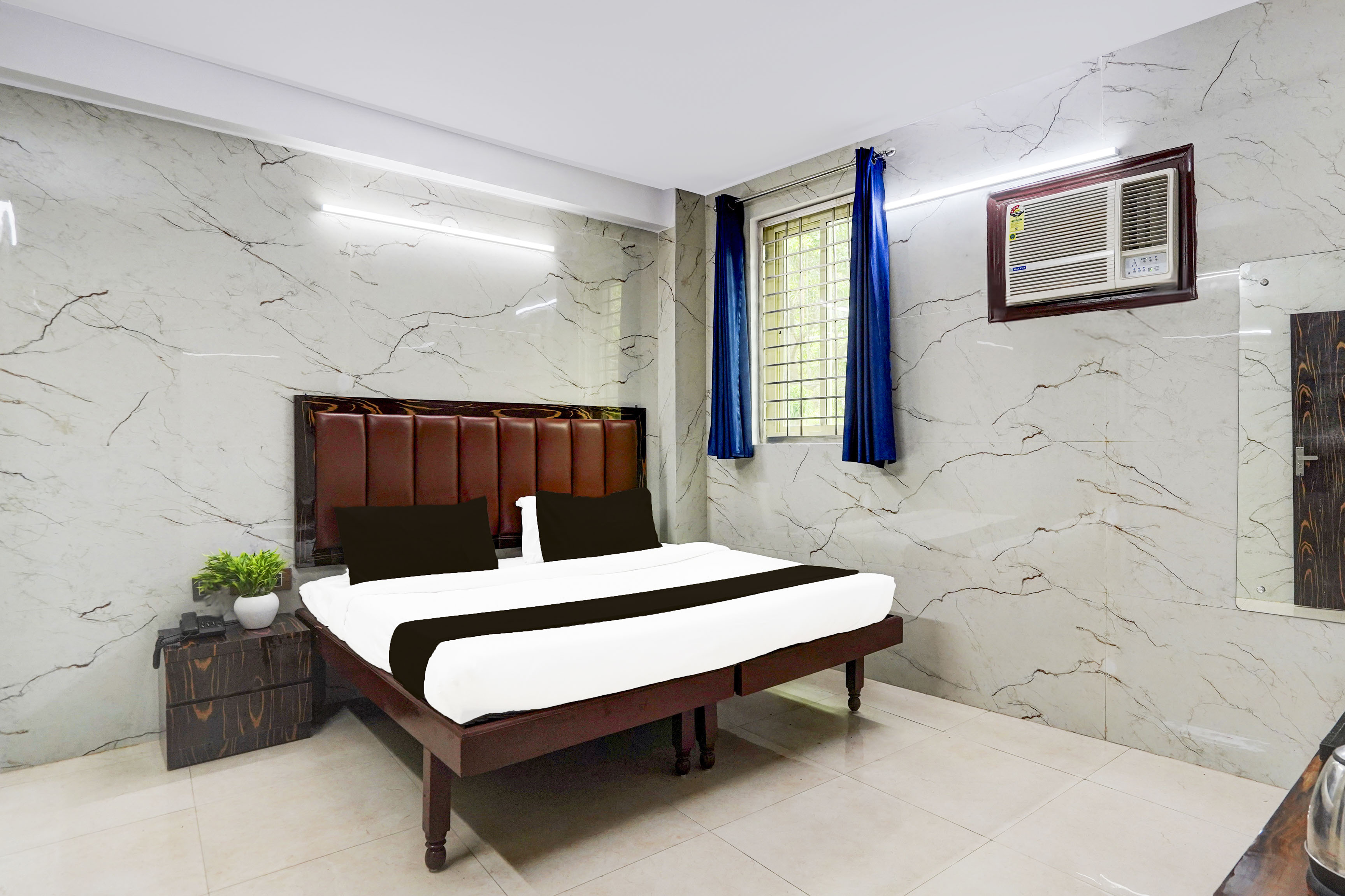 Hotel O Shyam Kunj - Tap to explore photos