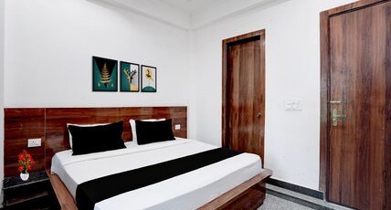 Hotel O India Expo Mart Noida Formerly Xponest Room Type - Super Deluxe Room