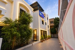 FabHotel The G Stay