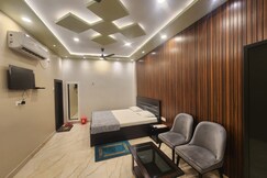Hotel BM Palace