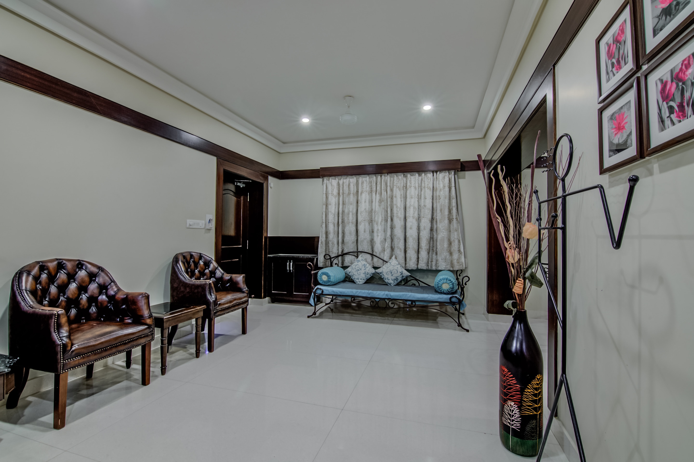 Havilla Lake point | Studio & Suites Rooms - Tap to explore photos