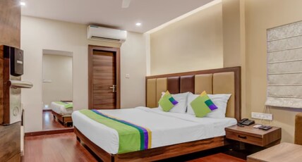 Pal Comforts Room Type - Deluxe Room