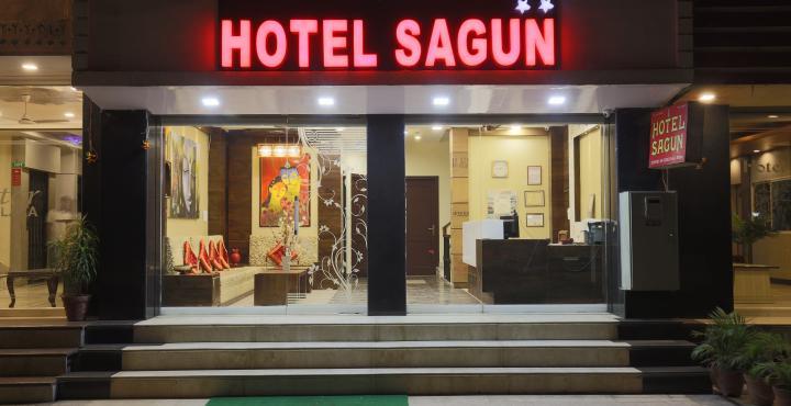 Hotel Sagun - 100 meters From Jaipur Railway Station - Tap to explore photos