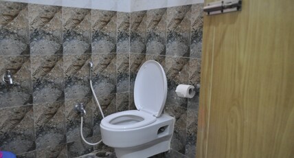 CM HOTEL Room Type - New building 4 Bed