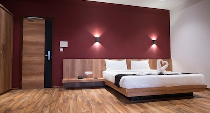 TGN SUITS - HOTEL (Near Raipur Airport) Room Type - Super Deluxe Room TGN SUITS - HOTEL (Near Raipur Airport) Room Type - Super Deluxe Room