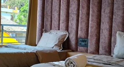 Sky Ganga Resort Room Type - super delux with triple bed