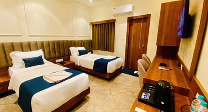 The Velar Hotel, Vijay Nagar Room Type - Corporate Classic Room