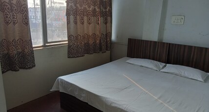 SHRI SIDDH HOTEL AND RESTAURANT Room Type - Deluxe Non AC