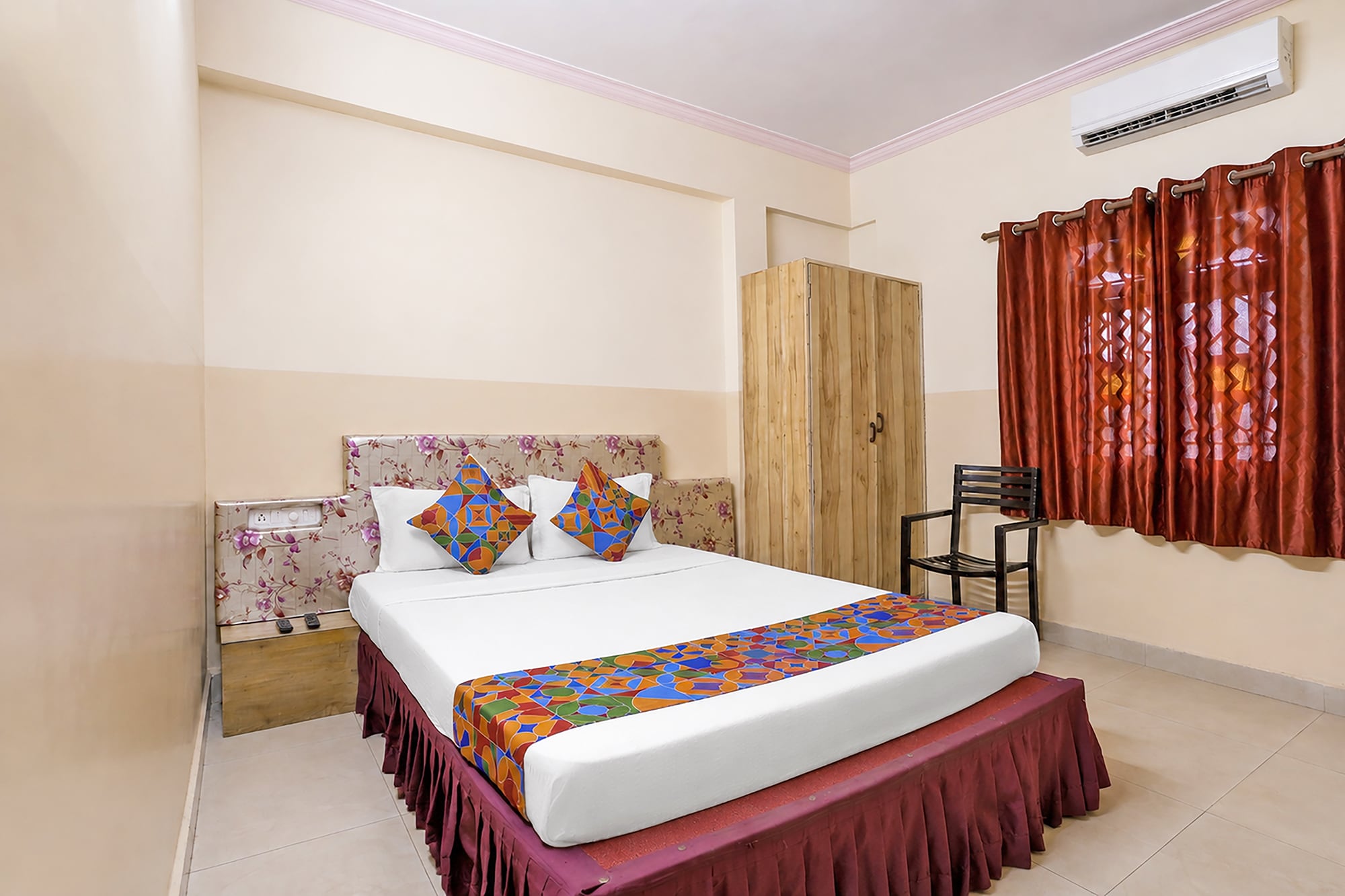 FabHotel Manvin's Inn - 200M From Calangute Beach - Tap to explore photos