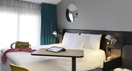 ibis Styles Roanne Centre Gare Room Type - Standard room with 1 double bed and 1 sofa for 1