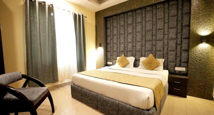 Hotel  Silver Stone Room Type - Superior Double Room