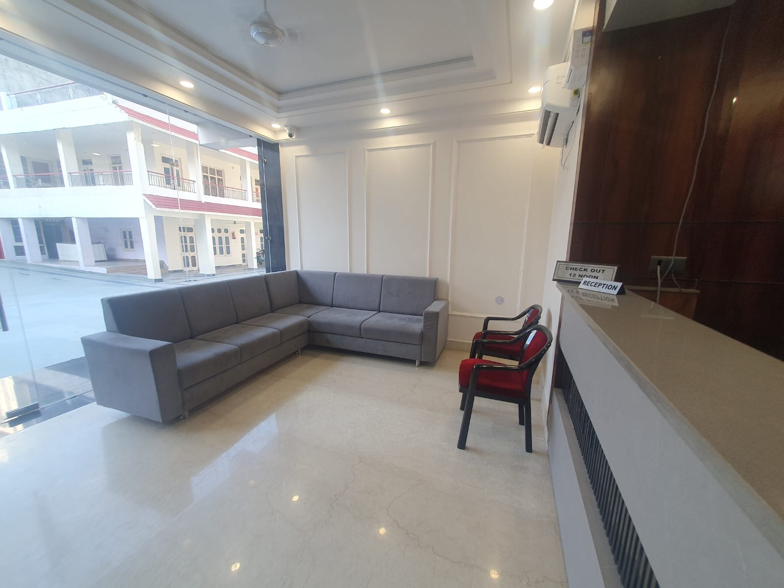 Main gallery