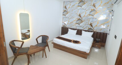 Hotel Gauravi inn Room Type - Standard room