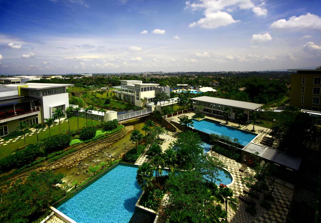 Aston Bogor Hotel and Resort - Tap to explore photos