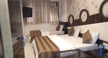 Hotel Navi Mumbai Room Type - Deluxe Triple Non Ac Room