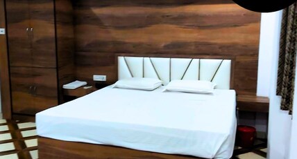 Hotel Grand Room Type - deluxe