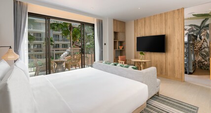 Holiday Inn Resort Samui Bophut Beach, an IHG Hotel Room Type - 1 King 1 Bunk Bed Kids Theme Playground View
