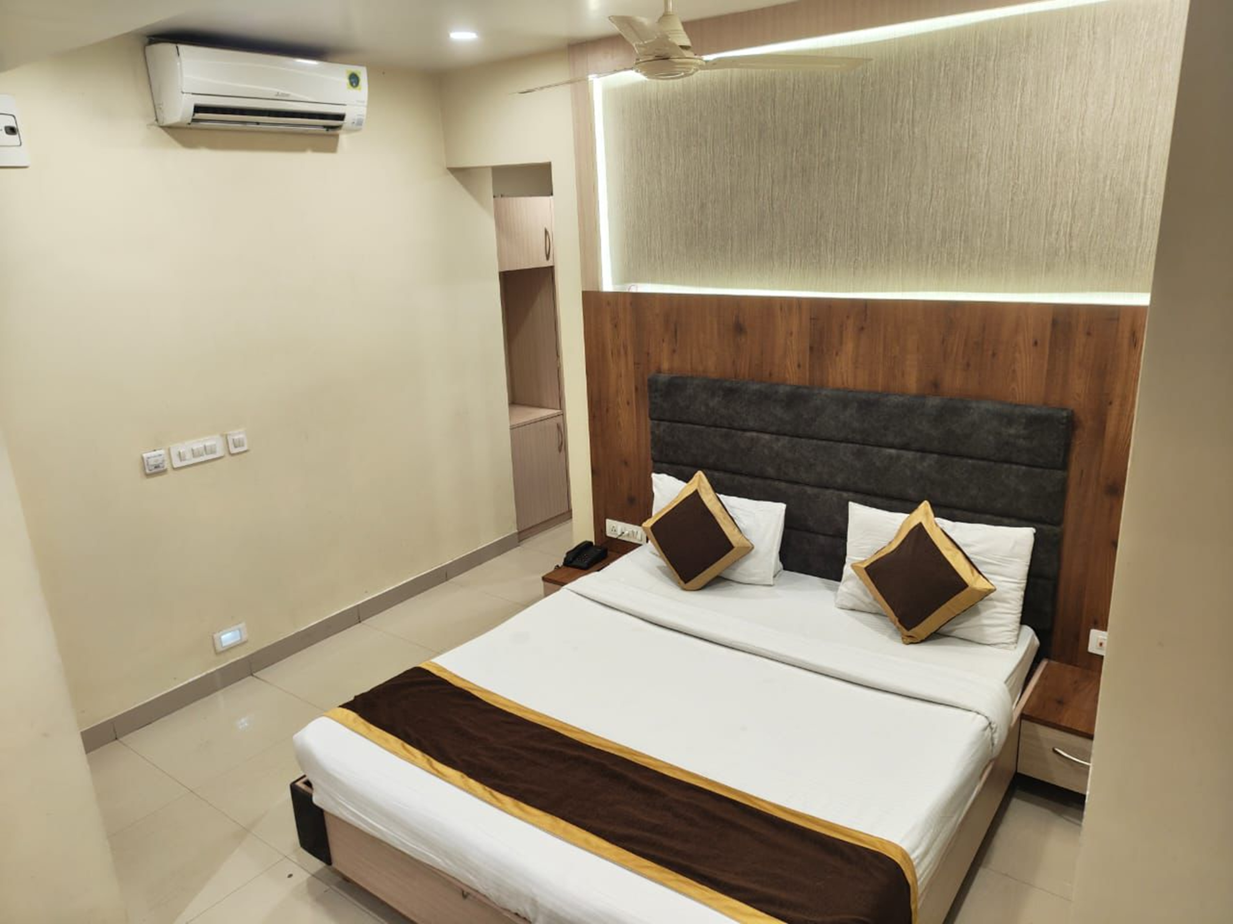 The Panash (Hotel & Banquets) - Tap to explore photos