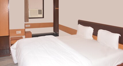 Eco Hotel Room Type - Deluxe AC Double Room